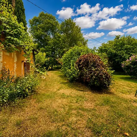 Ancien Corps De Ferme Avec Vue Sur Le Perche *
