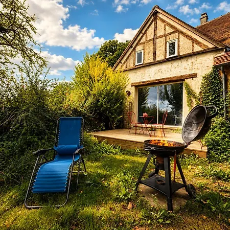 Ancien Corps De Ferme Avec Vue Sur Le Perche
